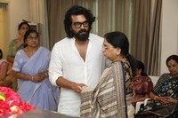 Ram Charan Pays Homage to Allu Kanakaratnam